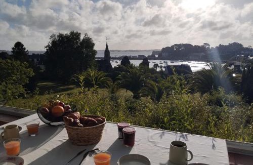 Loguivy House | Bevan Kaer