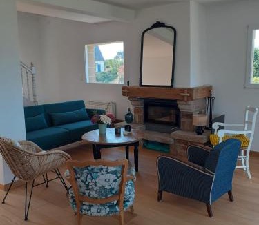 Loguivy House | Bevan Kaer