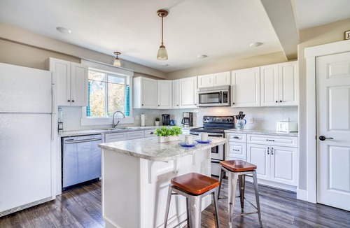 Beverly Beach House | Beverly Beach Home-Deck with Ocean View-Fire Pit