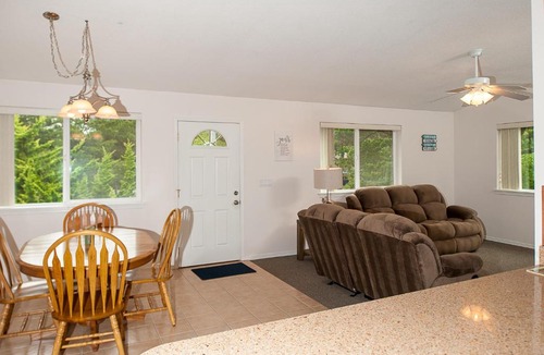 Beverly Beach House | Beverly Beach Seaclusion