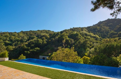Beverly Glen House | Beverly Hills Luxurious Home with Private Infinity Pool with Incredible Views