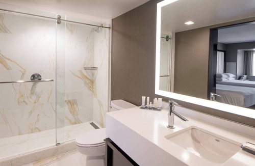 Pico - Robertson Hotel | Beverly Hills Marriott