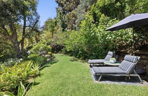 Beverly Glen House | Beverly Hills Oasis w/Saltwater Pool & Fireplace