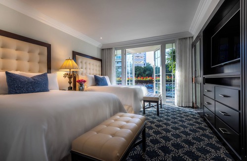 Westwood Hotel | Beverly Hills Plaza Hotel & Spa