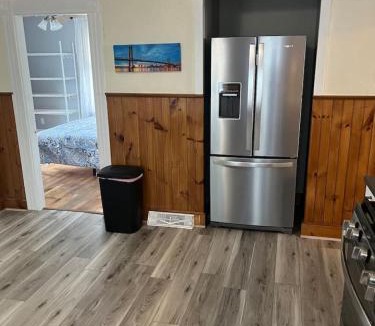 Beverly Apartment | Beverly, Salem, Dwtn, Water and Train