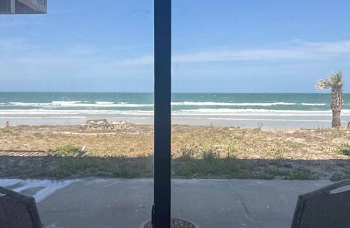 Port Orange House | Beverly’s Place 3 Master – Pets Welcomed!