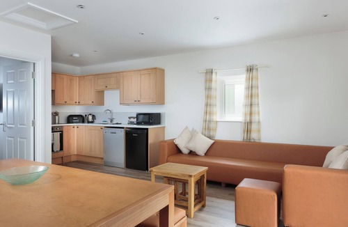 Wroxham Cottage | Bewick Swan - UKC2111