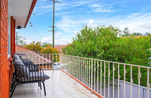 Bexley North House | Bexley 5Br/12ppl/train/shopping/pool/parking