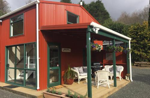 Katikati Bed & Breakfast | Beynon&Bolton’s Country Loft Escape