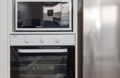 Aspendale House | Beyond the Blue Beachfront Beauty on Your Doorstep