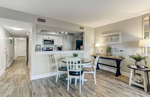 Fernandina Beach Condo | Beyond the Horizon: Oceanfront Sunrise Escape