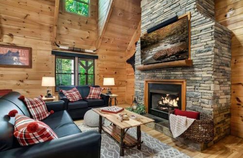Sevierville Villa | Beyond the Pines