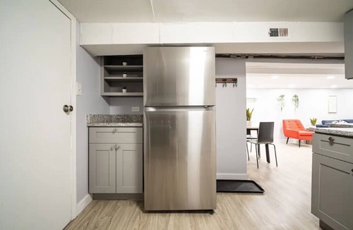 Logan Square Apartment | BF - Bright and Cozy 1BR Apartment in Logan Square!