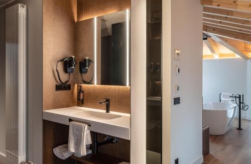 Laguardia Old Town Hotel | Biazteri Rooms Auto check-in