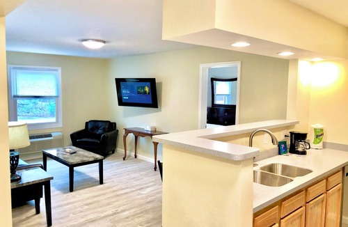 Buckhannon Hotel | Bicentennial Inn