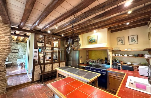 Montoillot Bed & Breakfast | Biche Blanche guest room - Breakfast included