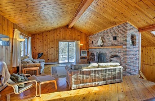 Biddeford Pool House | Biddeford Retreat with Deck, Grill and Ocean Views!
