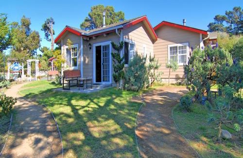 Pacific Grove Hotel | Bide-A-Wee Inn and Cottages