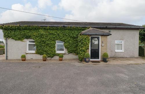 Huntly House | Bide-a-While