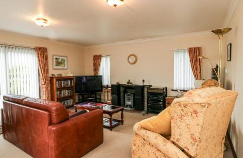 Huntly House | Bide-a-While