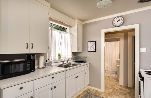 Chico House | BIDWELL PARK BUNGALOW