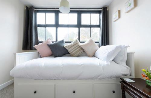 Ollerton House | Bieldside Cottage