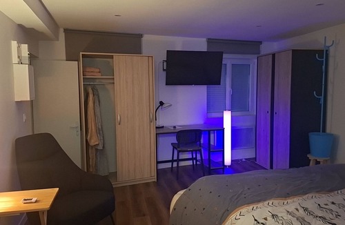 Aulnoye-Aymeries Apartment | bienvenu chez elena