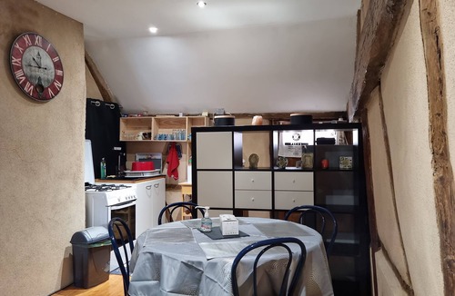 Gigny-sur-Saone Cabin | Bienvenue à l'escale