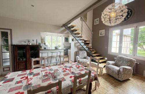 Castelsarrasin Villa | Bienvenue A CouRbieu