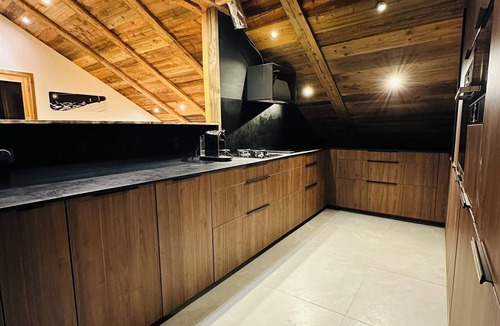 Passy Condo | Bienvenue au Charlet Versaille