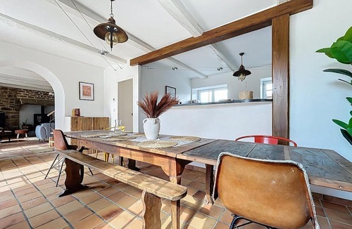 Jullouville House | Bienvenue au Gîte Cassa