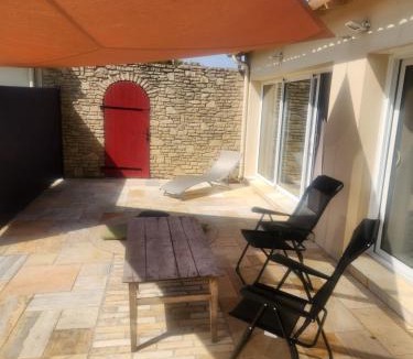 Combrand House | Bienvenue chez nous !
