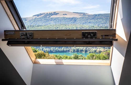 Laffrey Apartment | Bienvenue Dans le Cyan !