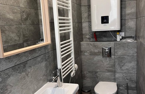 Viviani - Bonnevay Apartment | Bienvenue Dans Notre Studio Le Pressensé, Quartier Dynamique !