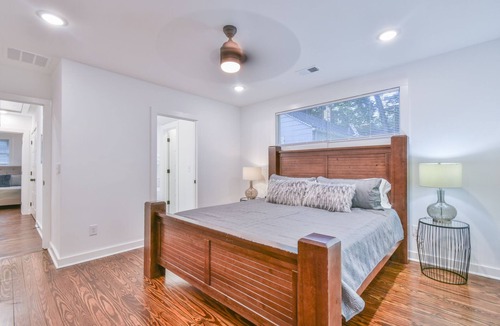 Belvedere Park Cottage | Big Backyard Bungalow