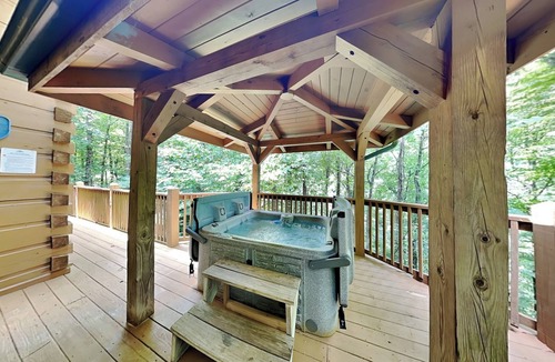 Chalet Village Cabin | Big Bear 2