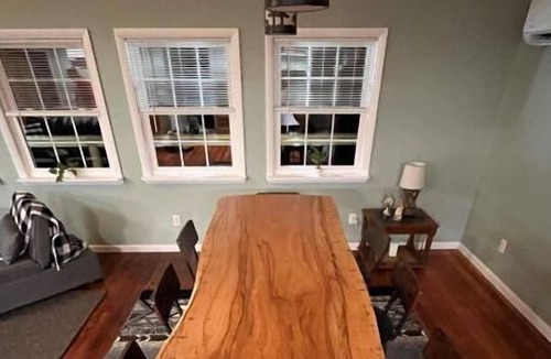 Centre Hall Apartment | BIG BEAR CABIN