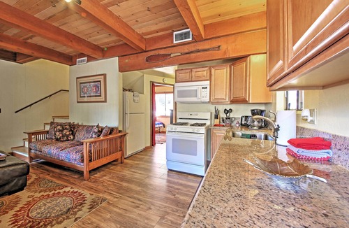 Big Bear City Cabin | Big Bear Cabin w/Fenced Yard: 4 Mi to Snow Summit