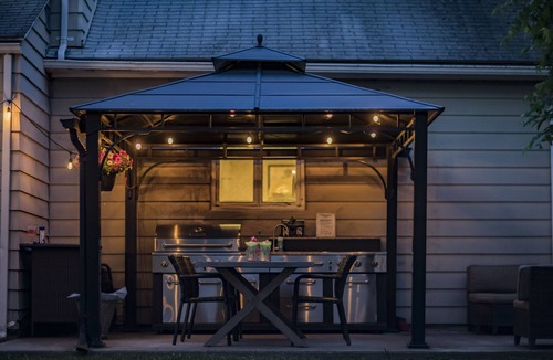 Saugerties Other | Big beautiful Farmhouse on 24 acres next to HITS, with heated Inground pool!