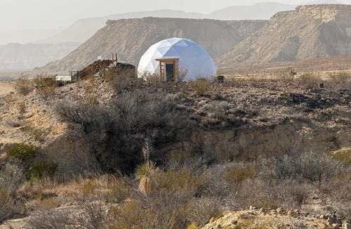 Alpine House | Big Bend Off-Grid Dome - AC, Bath, WiFi