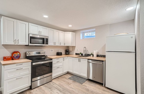 Northglenn House | Big Blue Lower Level Suite