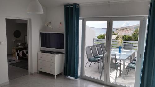 Metajna Apartment | Big Blue - Xenija (Veliko Plavetnilo - Ksenija)