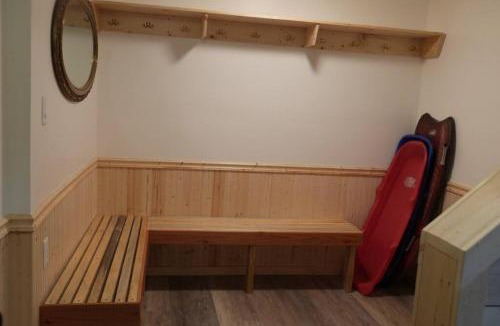 Camp Connell House | Big Cabin on the Creek