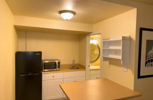 Las Cruces Hotel | Big Chile Inn & Suites