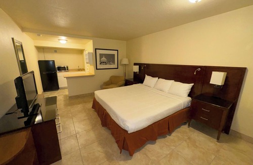 Las Cruces Hotel | Big Chile Inn & Suites