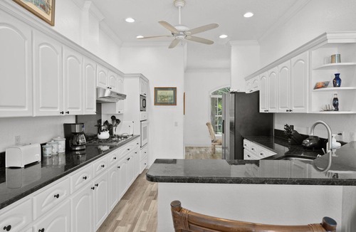 Weeki Wachee Gardens House | Big Cypress with POOL & Hot Tub!