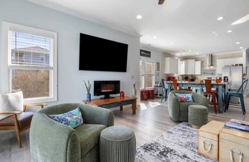 Wilmington Beach Villa | Big discounts! Steps from beach and boardwalk!