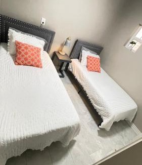 Downtown El Paso Apartment | Big Family, Close to All, duplex A and B Downtown UTEP Hospitals
