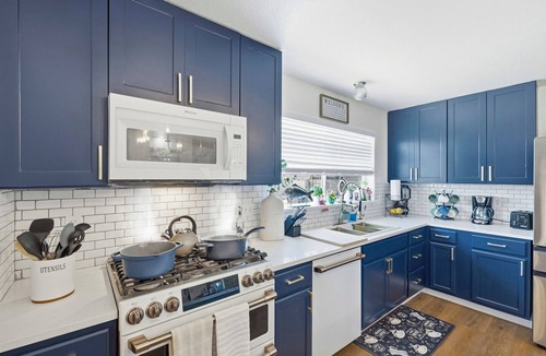 Keller House | Big Family Pool House Near DFW, Stockyards, Tourism Spots