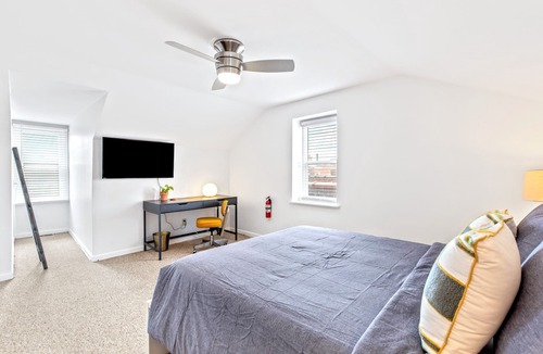 Soulard Apartment | BIG Family Unit/Sleep 6/Mins to Stadium & Brewery